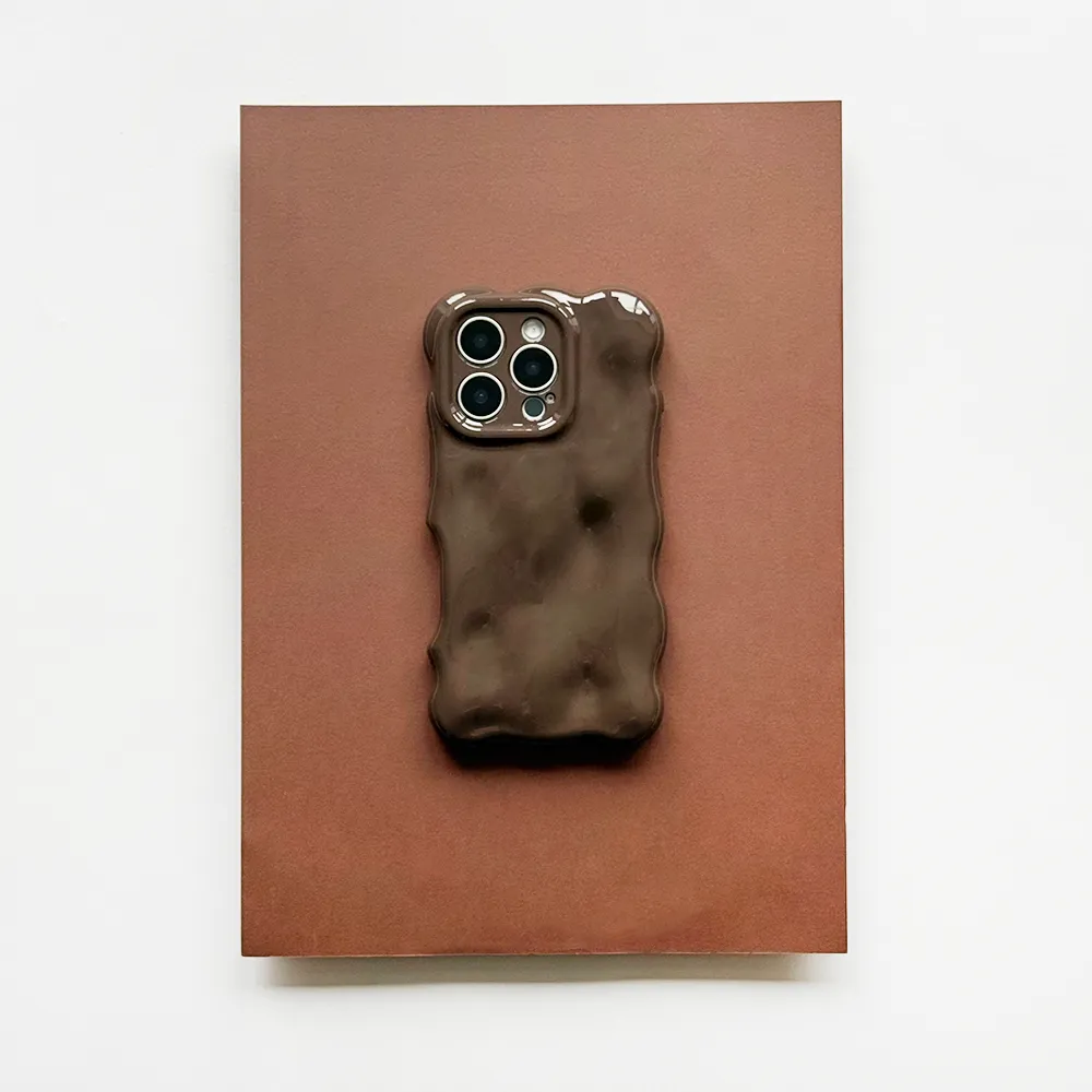 Light Form Pocket Ready 3D Bubble Phone Case - Chocolate