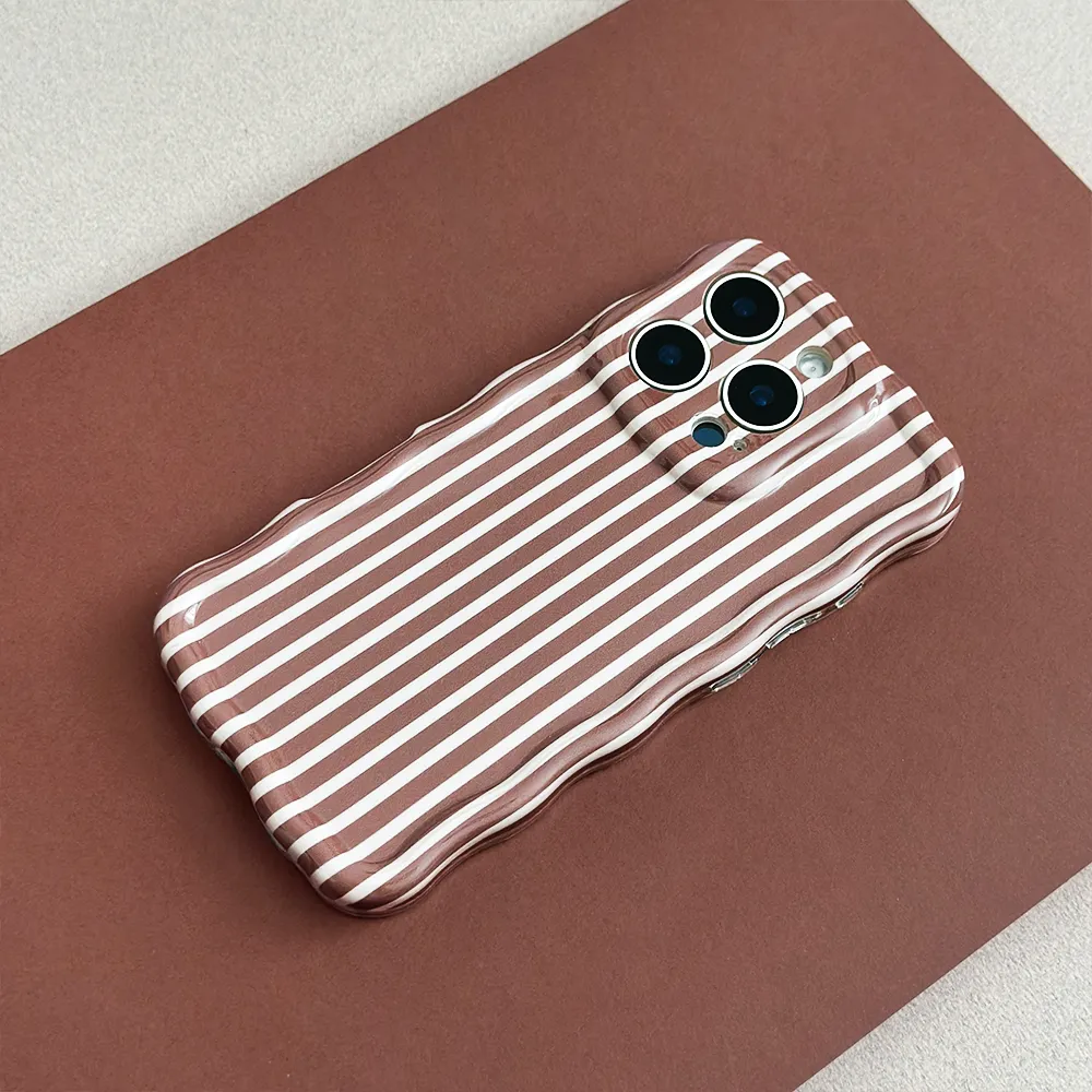 Wavy Phone Case - Chestnut Stripes Rugged Edge