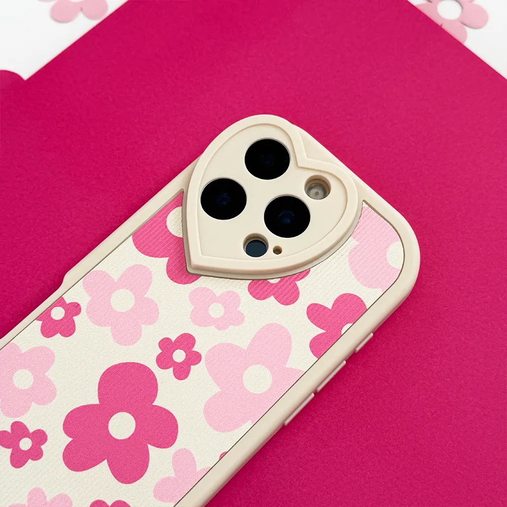 Vivid Surface Minimalist Aesthetic Flower Power Ribbed Heart Camera Phone Case
