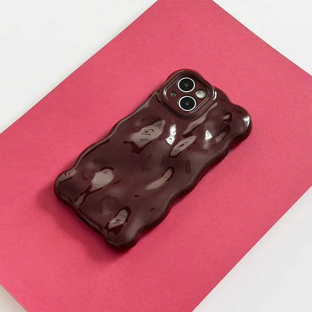 Everyday Look 3D Bubble Phone Case - Burgundy