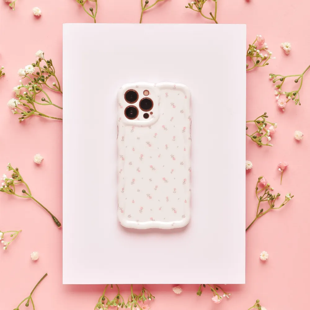 Everyday Style Wavy Phone Case - Ditsy Floral White