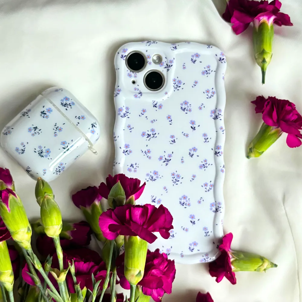Hybrid Texture Layer Wavy Phone Case - Ditsy Floral Periwinkle