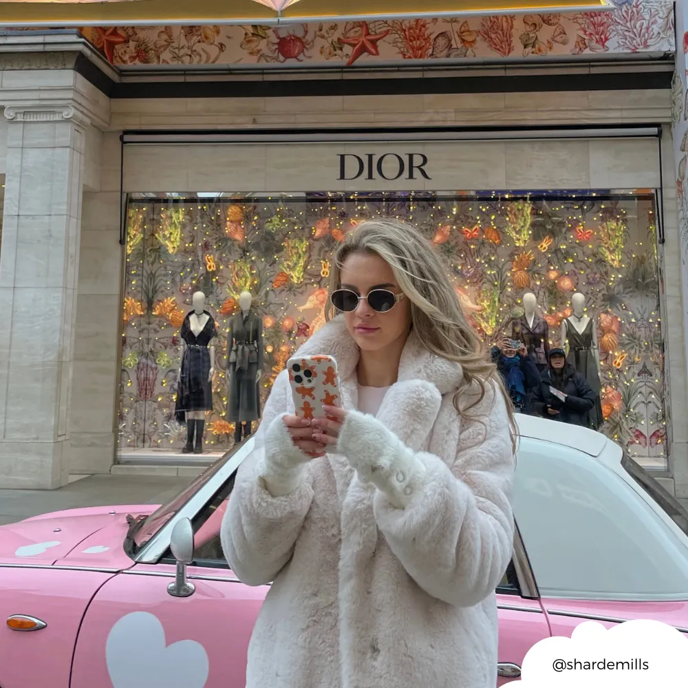 Colorful Design Wavy Phone Case - Gingerbread Treats