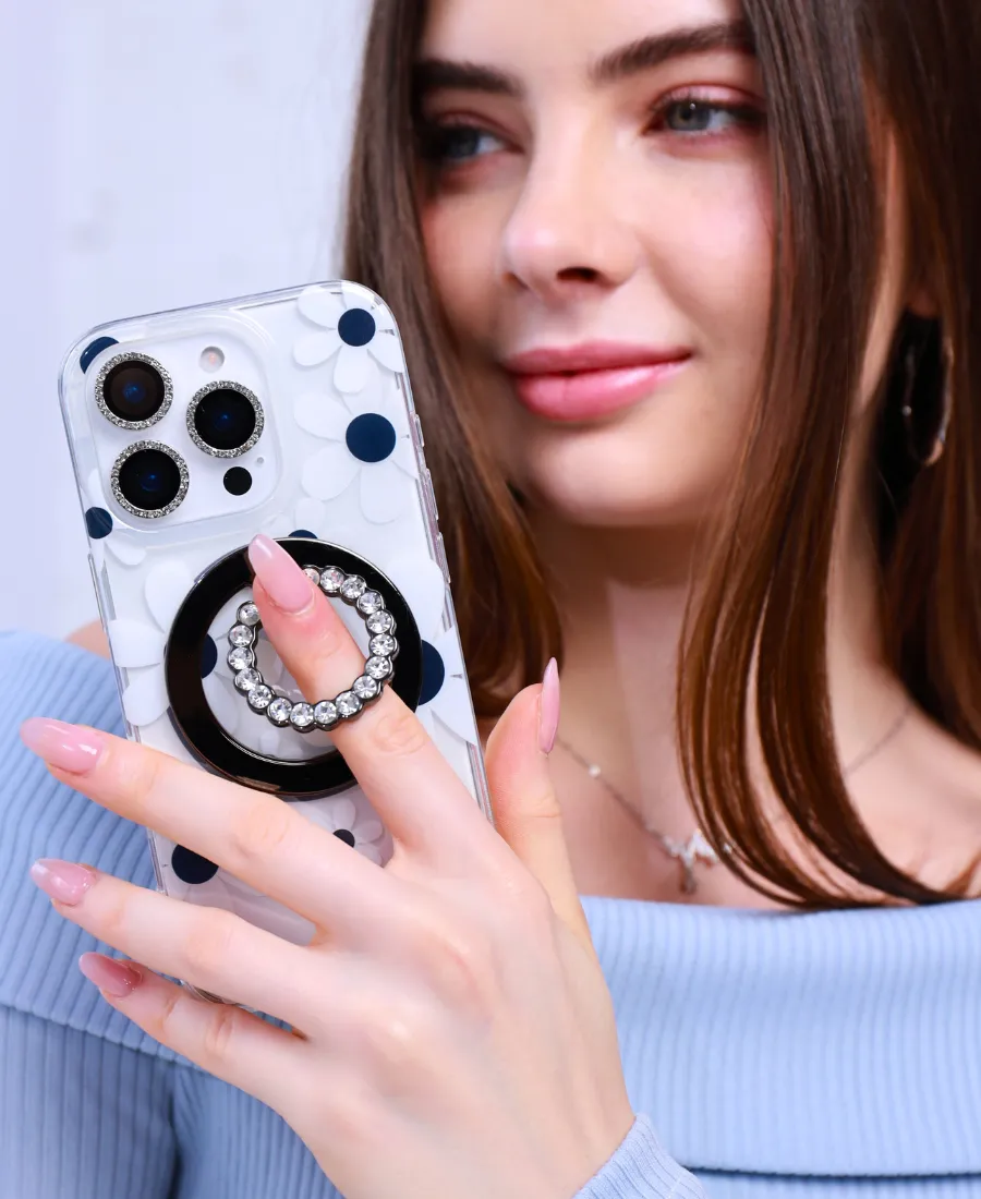 White Daisy MagSafe Phone Case hybrid design